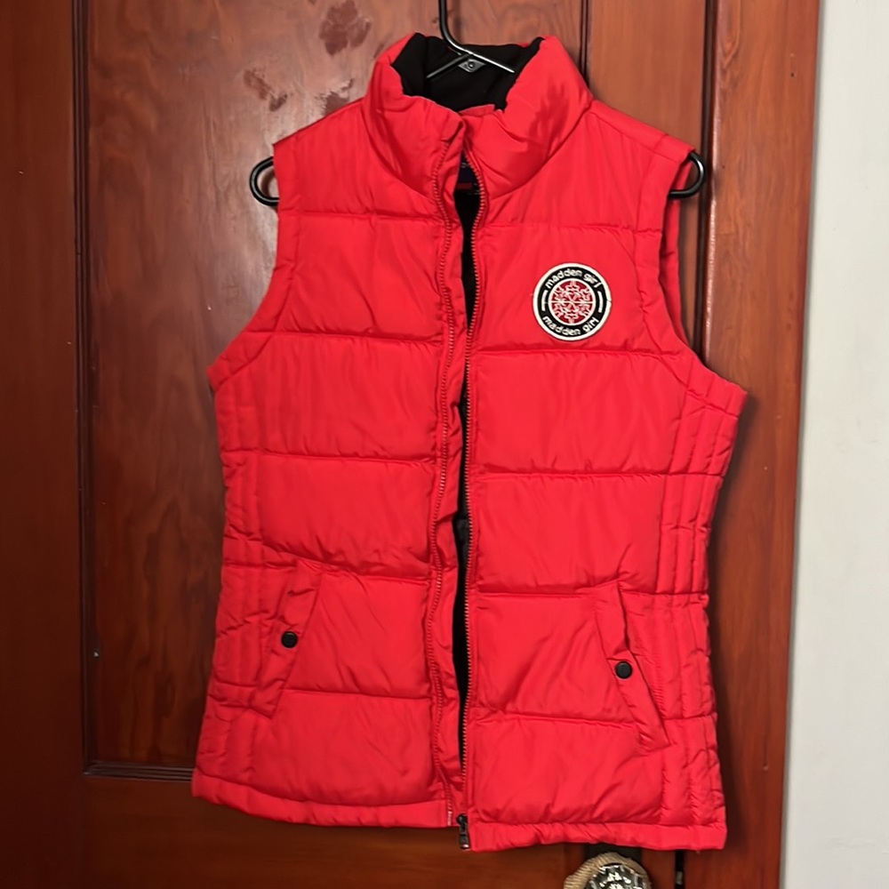 Red Madden Girl puffer vest. Size small. Polyester.